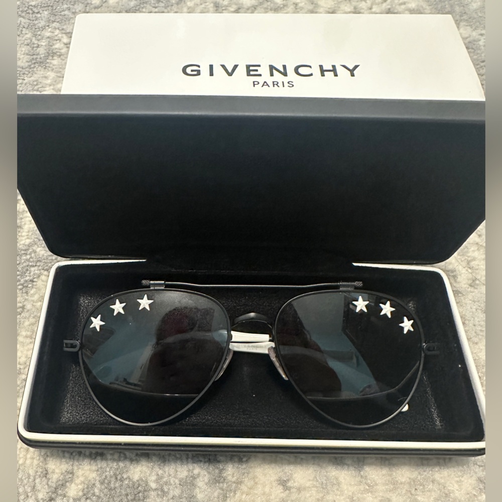 Givenchy aviator star sunglasses
